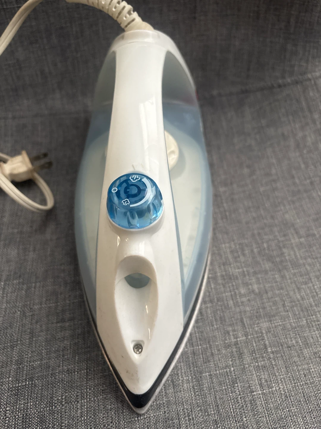 Proctor Silex White and Blue Steam Iron - photo 2