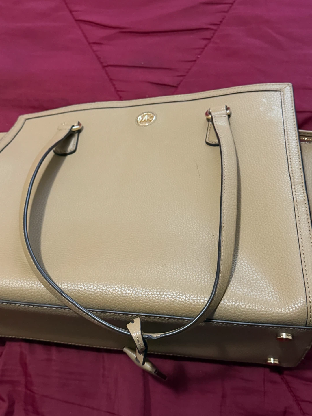Tan  Michael Kors’s purse