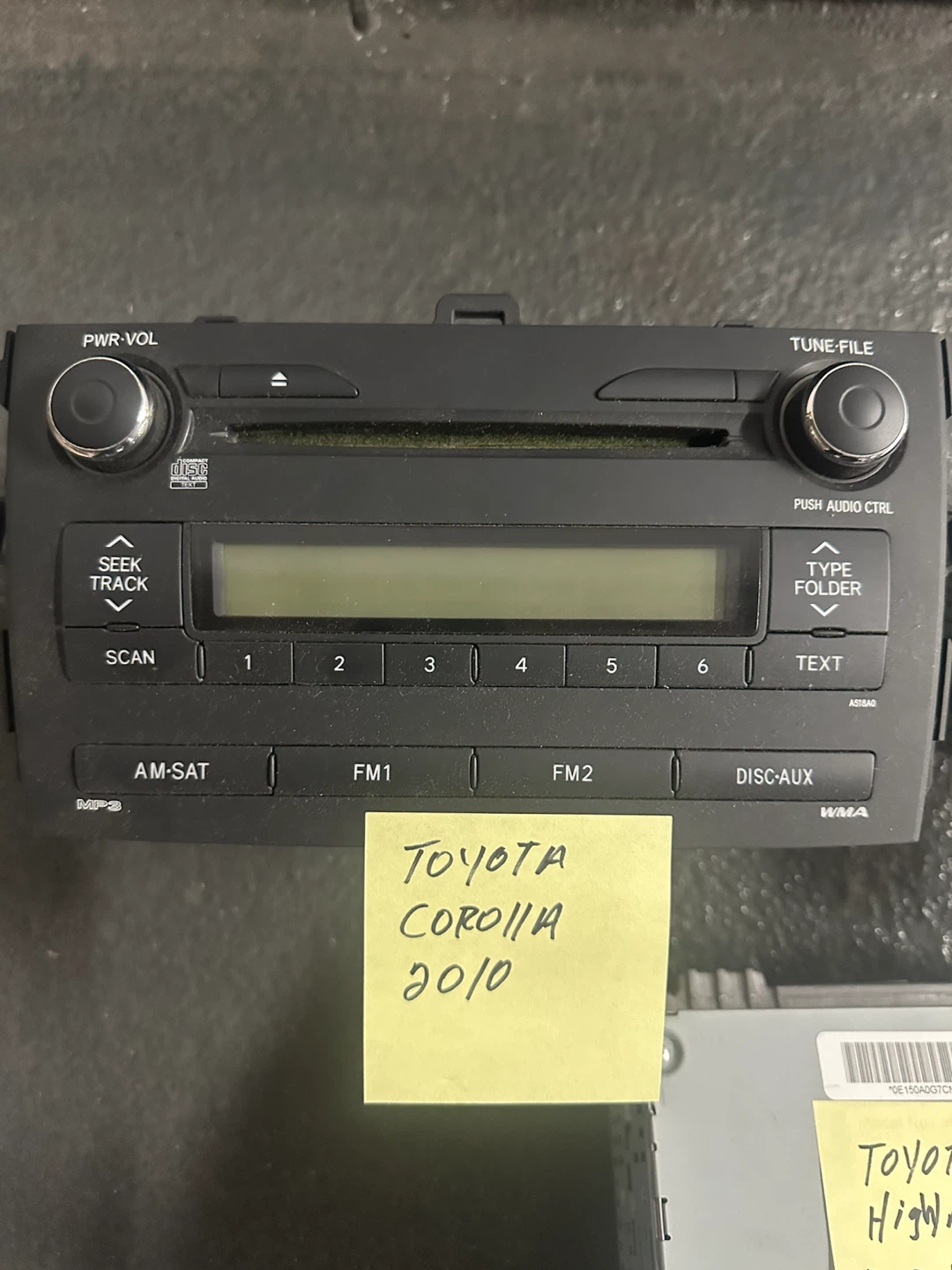 Original car stereo - photo 3
