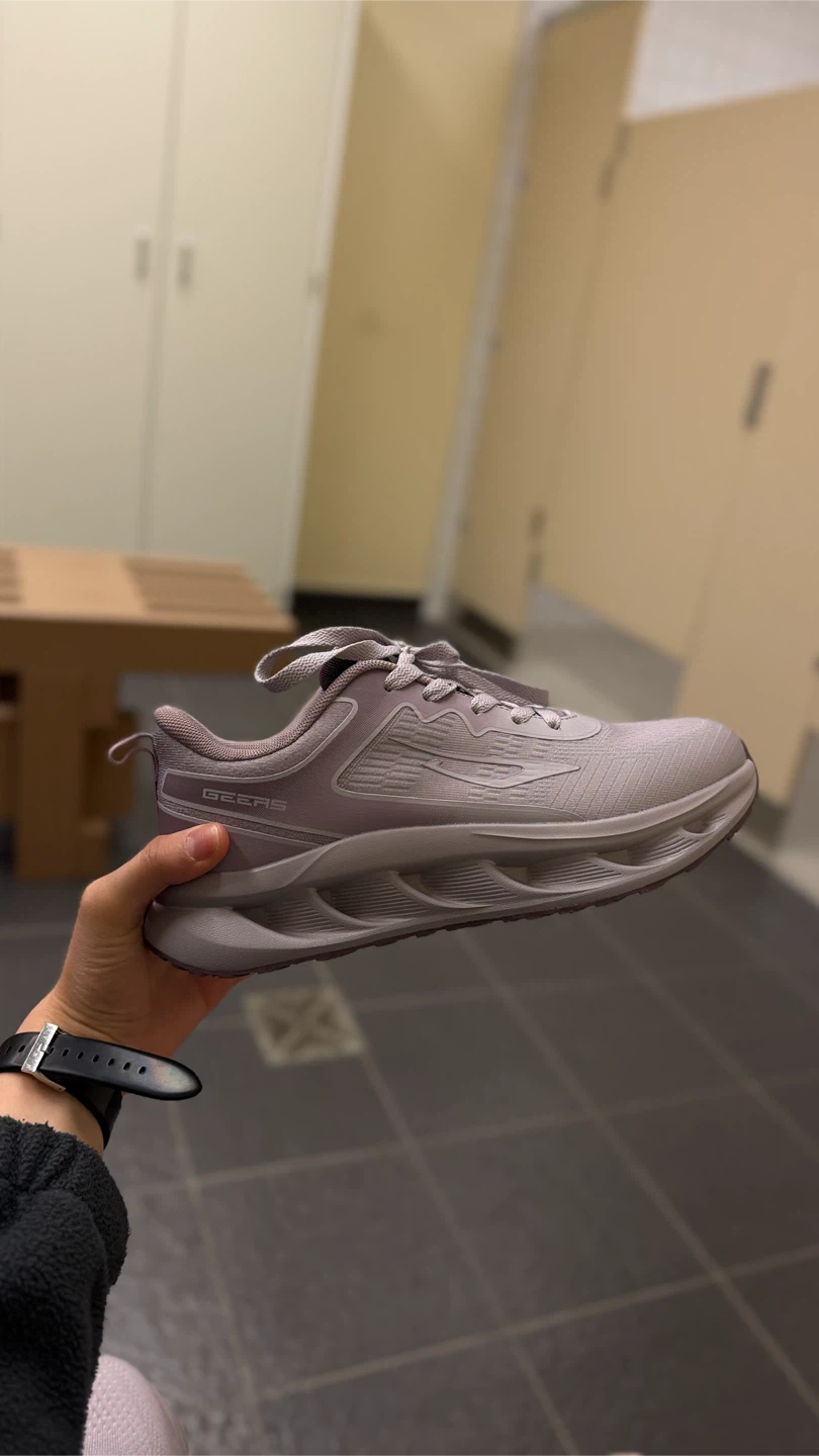 GEERS Women's Running Shoes Size 8