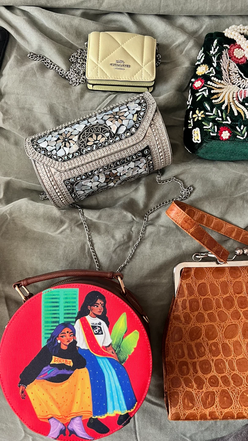 Purses and Bags- Coach, Guess, Lole & More - photo 3