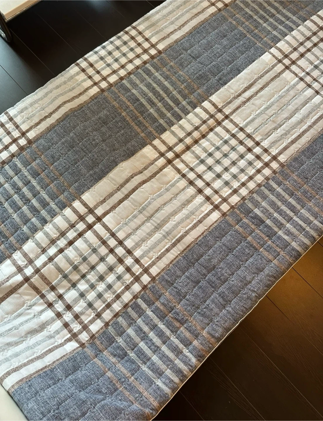 Tri-fold thin mattress