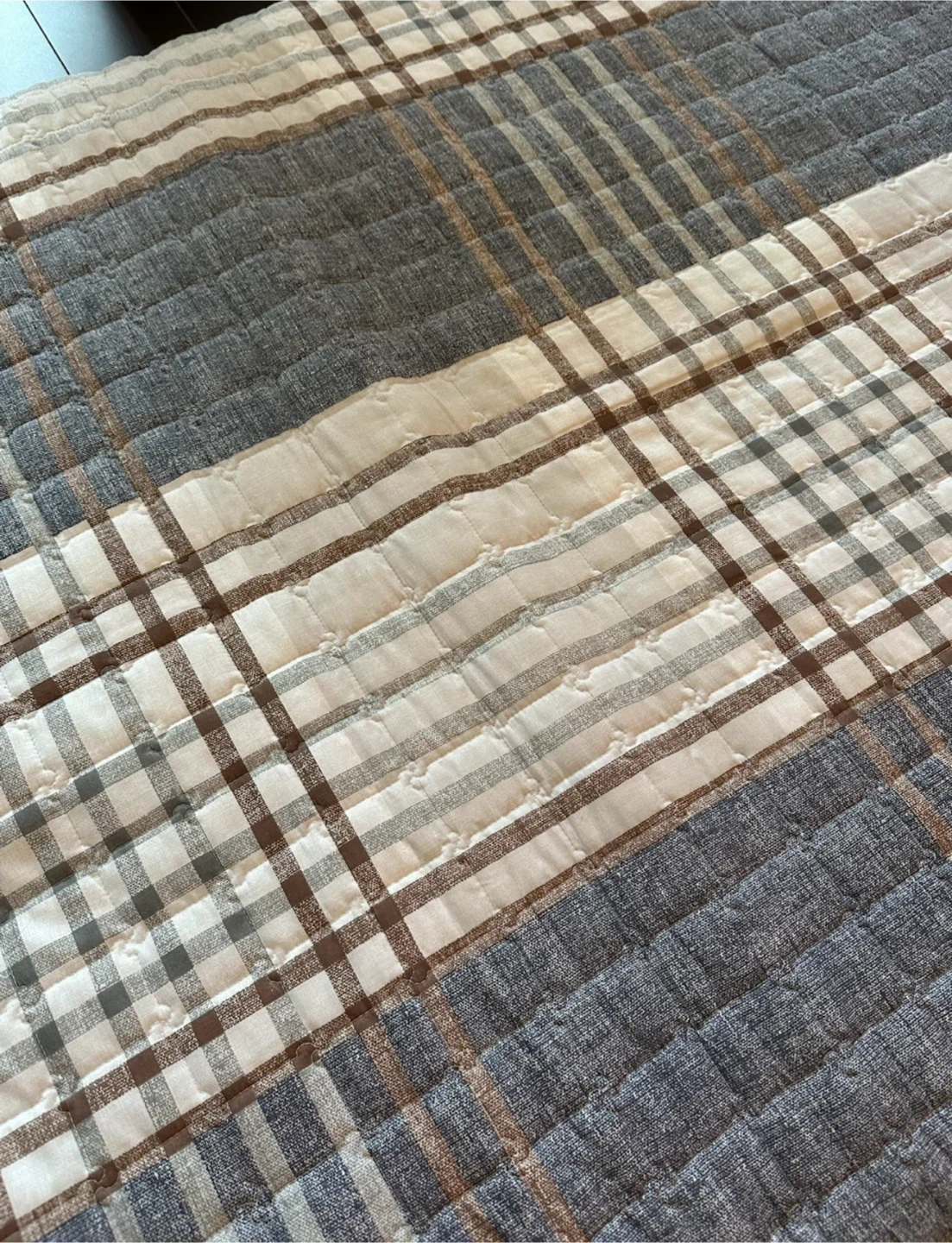 Tri-fold thin mattress - photo 3