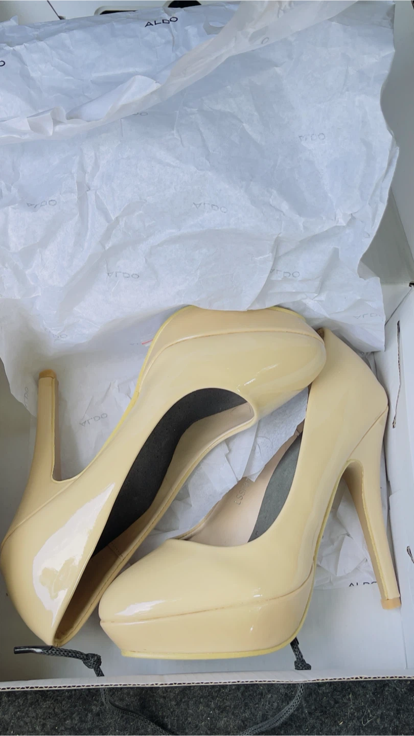 ALDO Beige Patent Platform High Heels - photo 3
