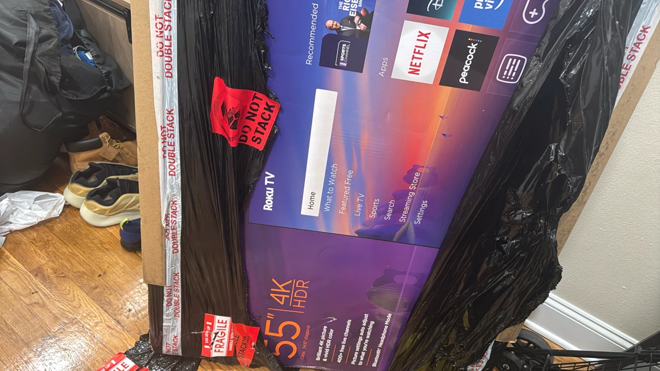 Roku TV 55" 4K HDR Smart TV