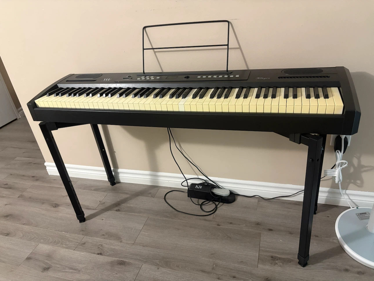 Allegro Keyboard with Stand - photo 2