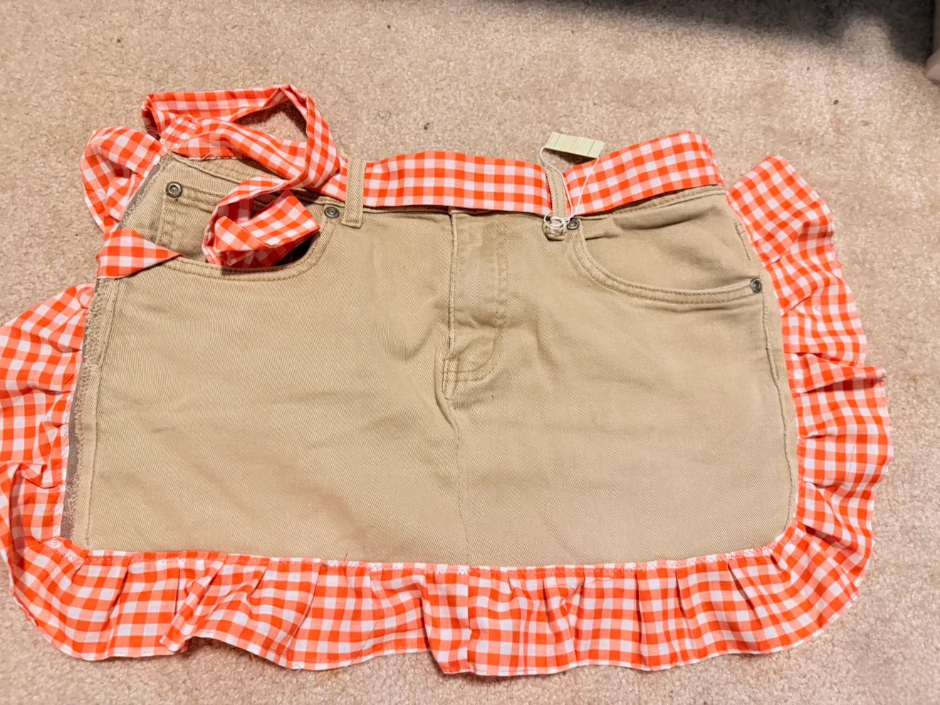 Upcycled Denim Aprons with Ruffled Trim - photo 2