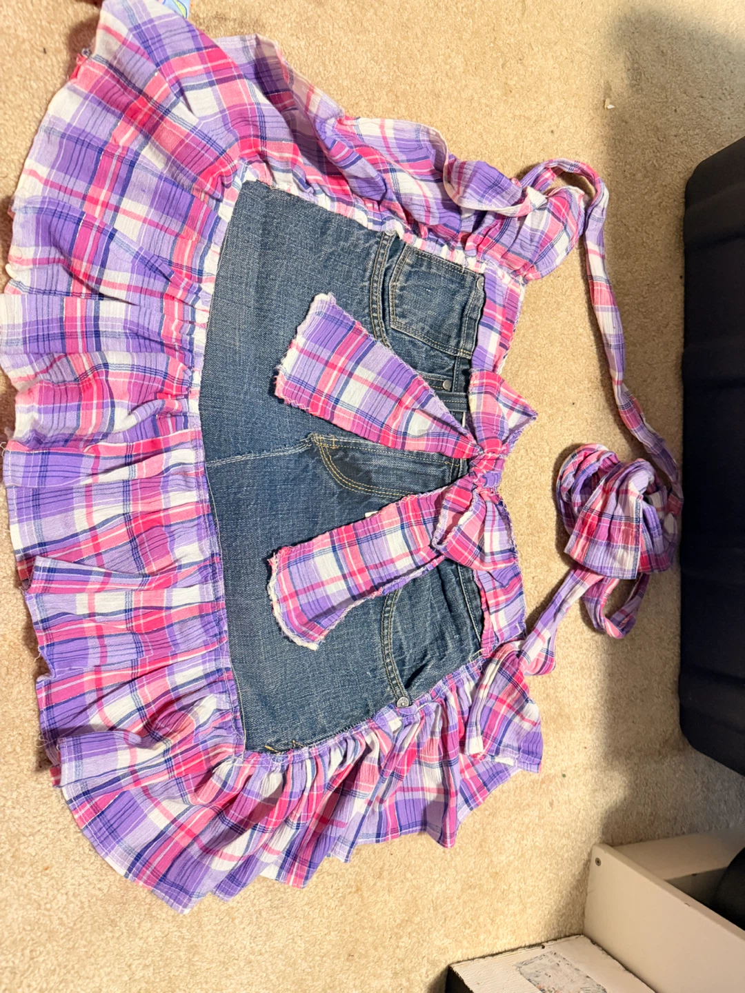 Upcycled Denim Aprons with Ruffled Trim - photo 4