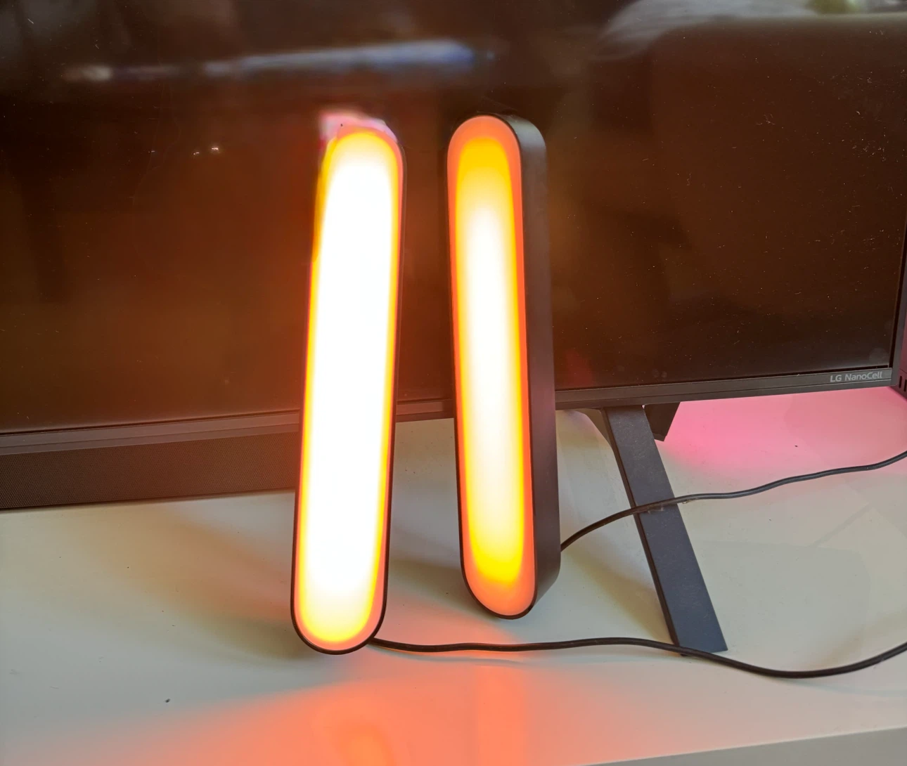 Philips Hue Play Bars (2-Pack) - photo 2