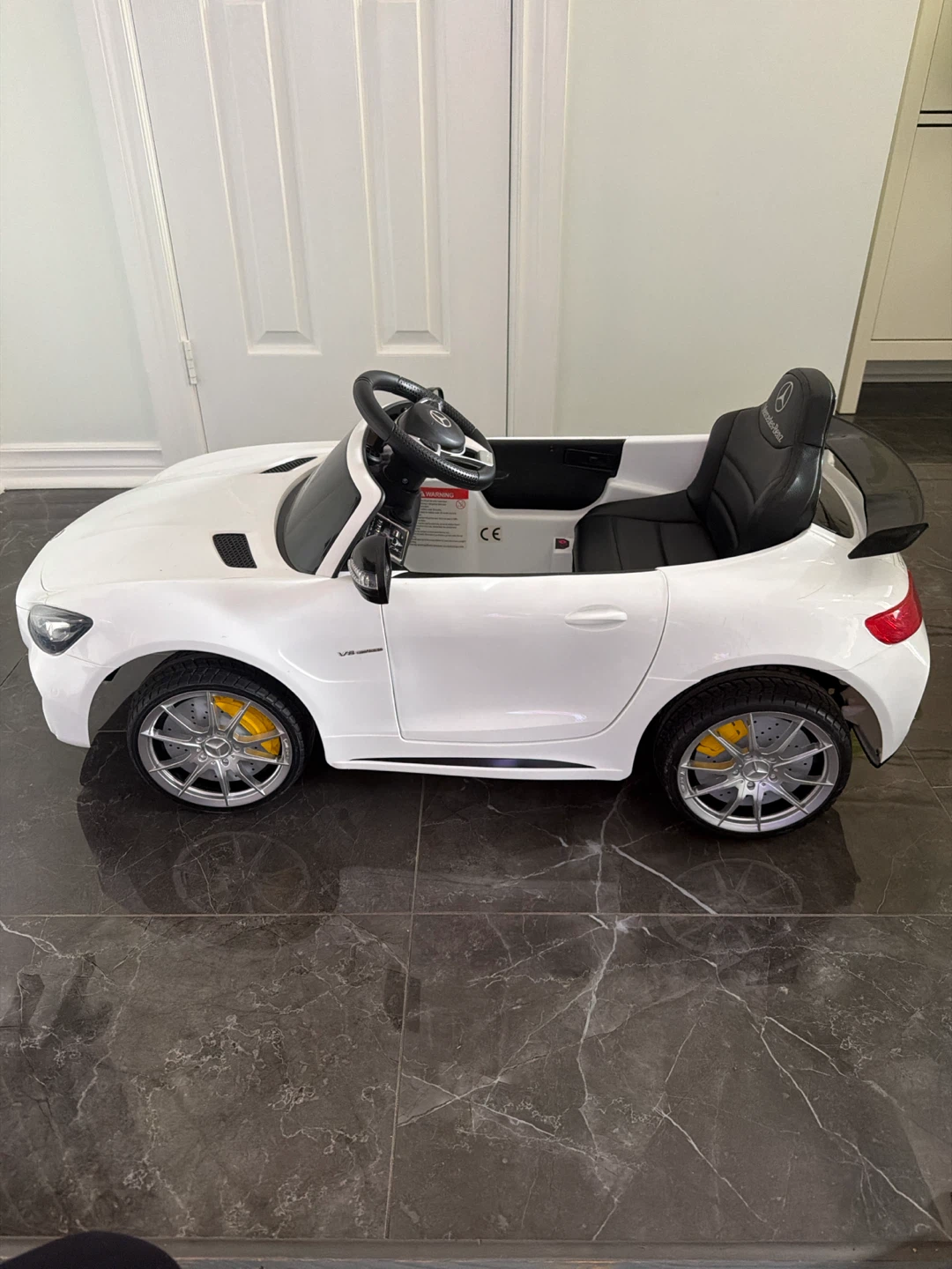 Kids Mercedes Benz AMG - photo 3