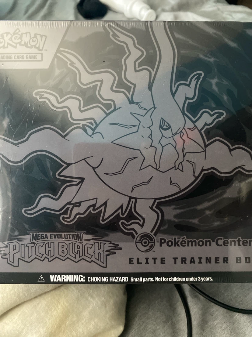 Pokémon Mega Evolution Pitch Black Elite Trainer Box - photo 2
