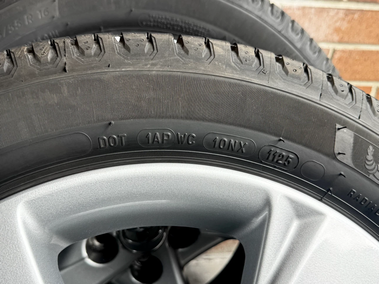 Michelin All Season with OEM Toyota Rims 205/55/16 - photo 3