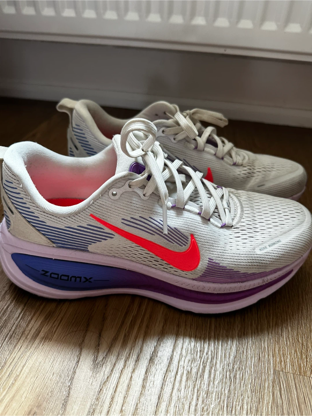 Nike Vomero 18 Running Shoes - photo 2