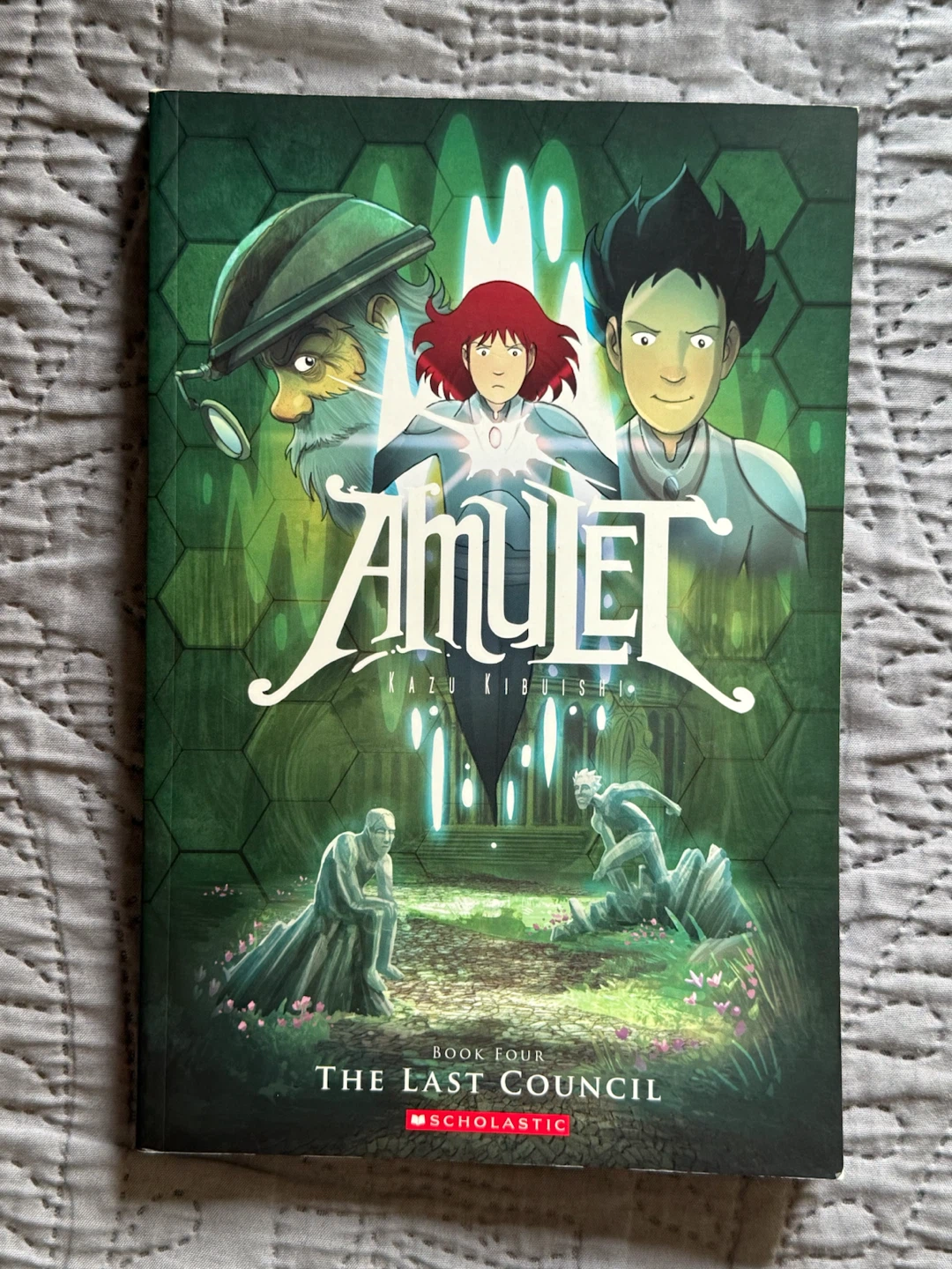 Amulet Graphic Novel Series by Kazu Kibuishi (Books 1-8) - photo 5