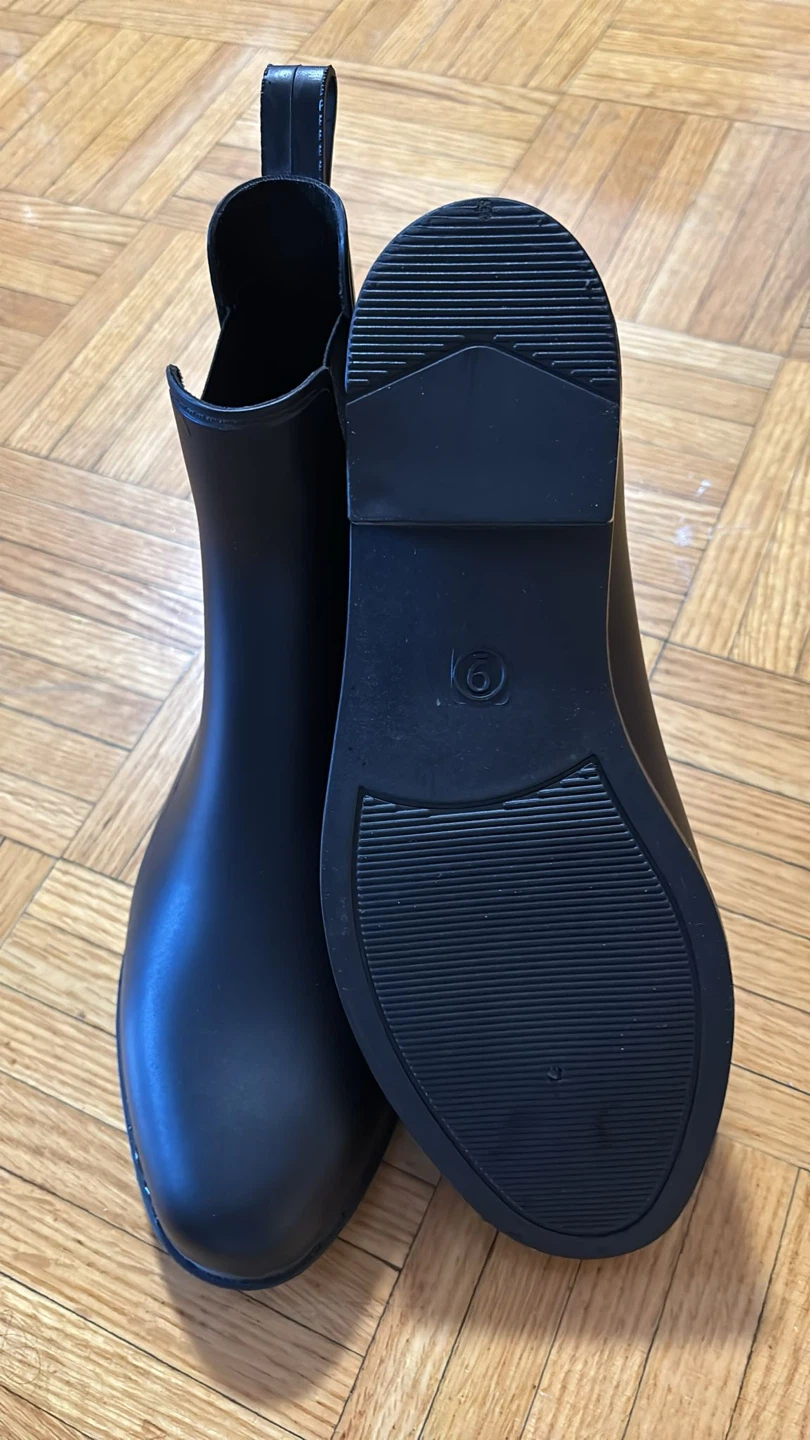 Rain Boot Waterproof Rain Boot women size 9 black like new - photo 3