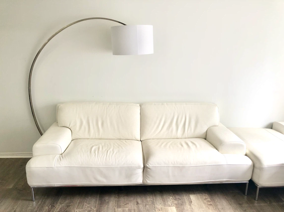 Luxury Matching 2-Piece Italian Leather Sofa & Chaise Set - photo 2