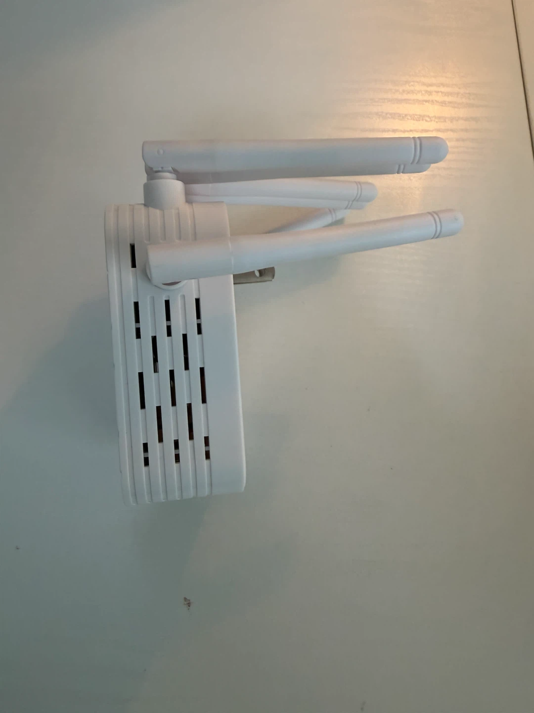 1200M WiFi Repeater Extender - photo 2
