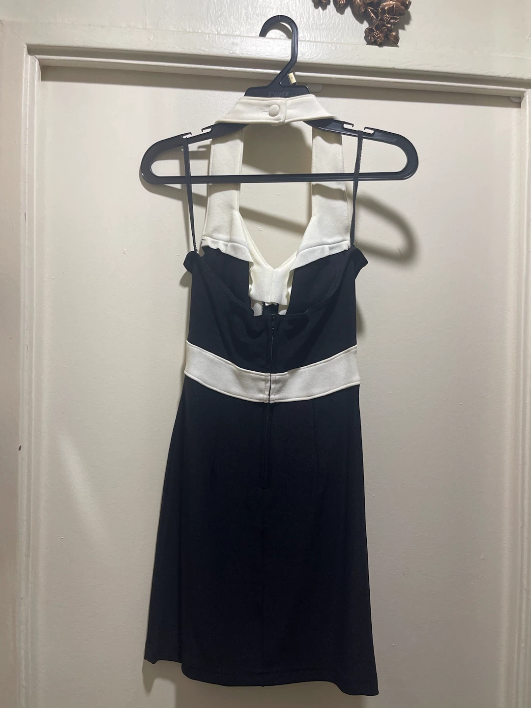 Black and White Halter Dress - photo 2
