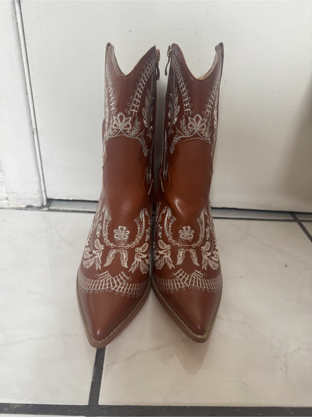 Embroidered Cowboy Boots (W 7.5) - photo 3