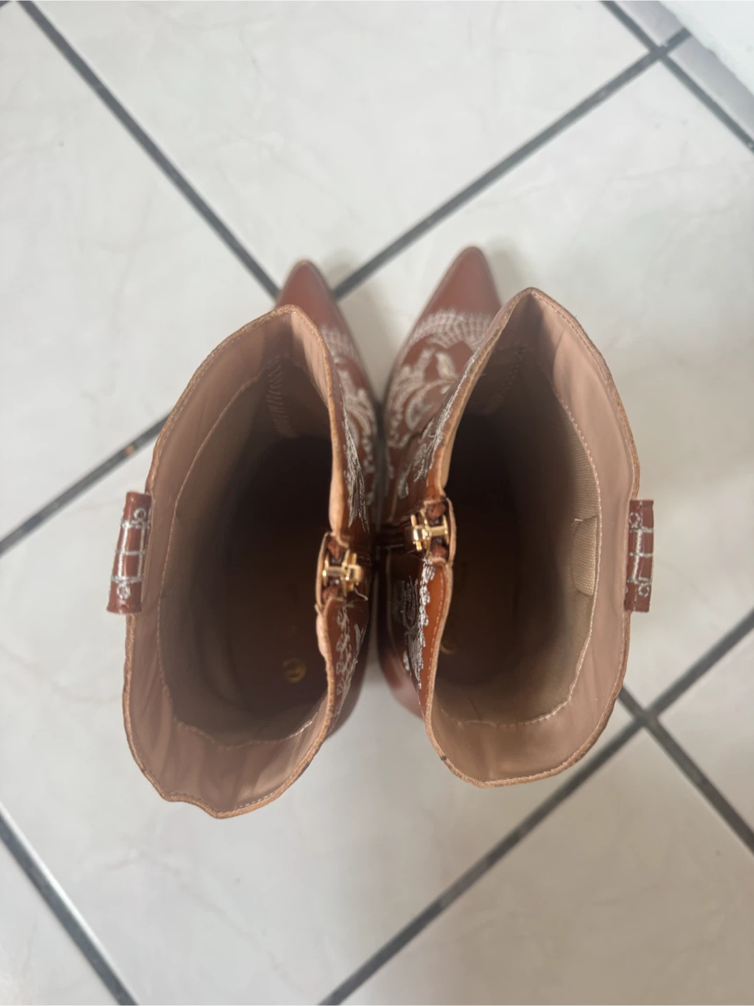 Embroidered Cowboy Boots (W 7.5) - photo 4