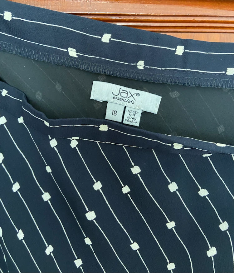 JAX Essentials Navy and White Striped Skirt Size 18 - photo 2