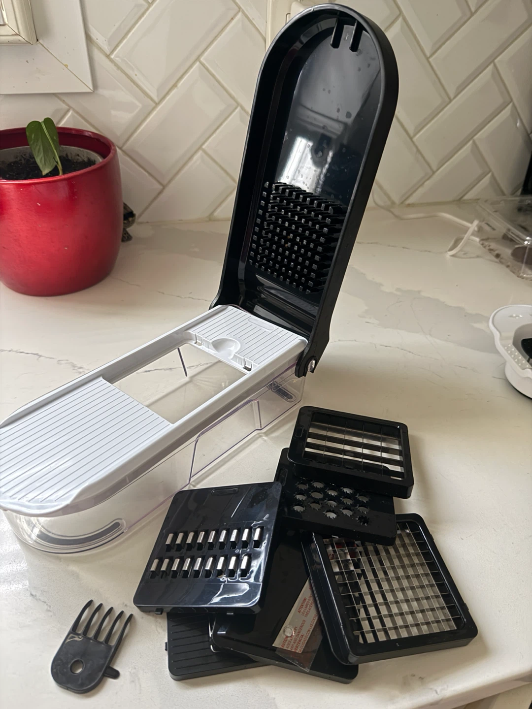 Multi-Blade Vegetable Chopper and Slicer