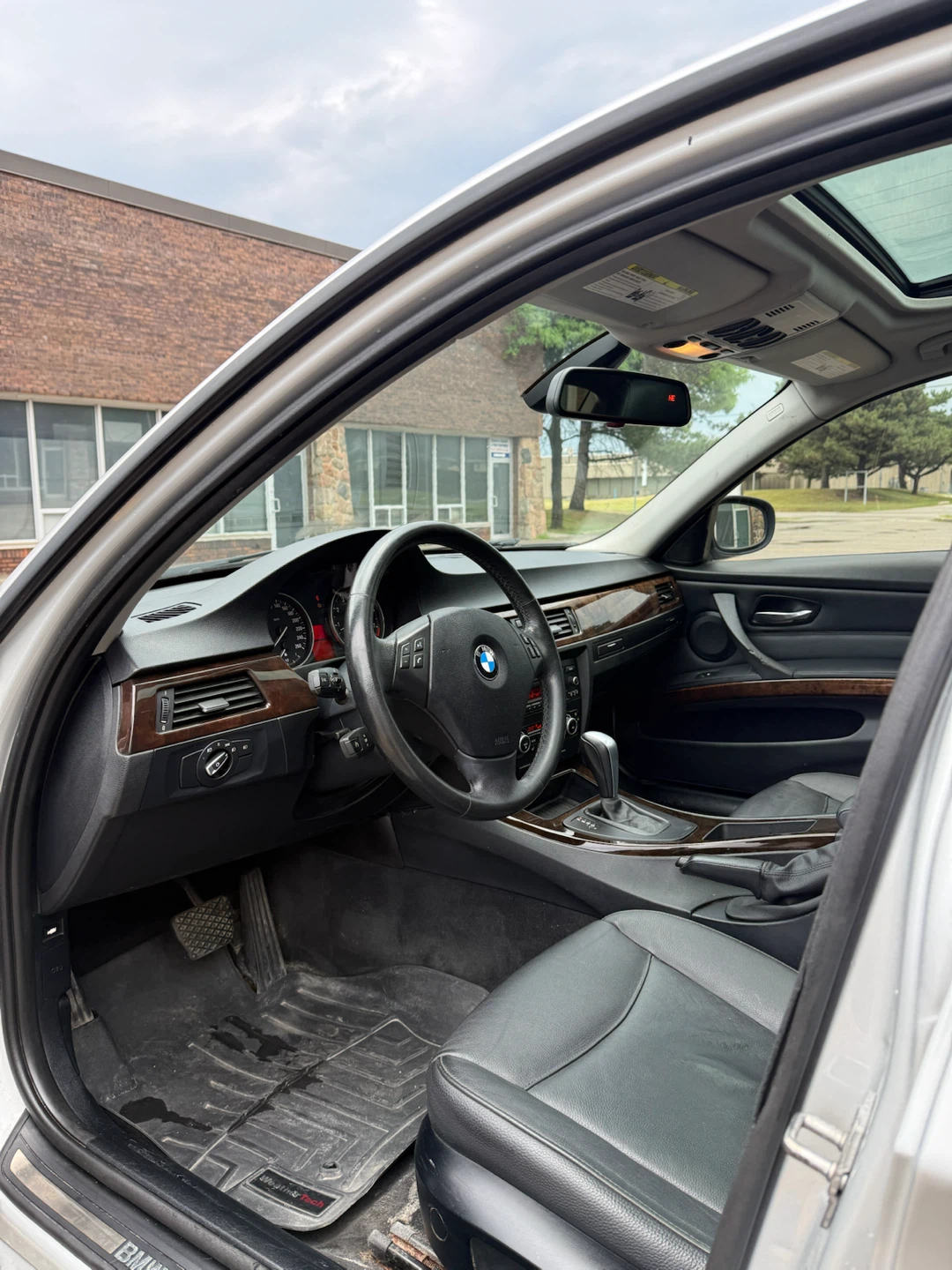 2010 BMW 3 Series 3.0 inline - photo 5
