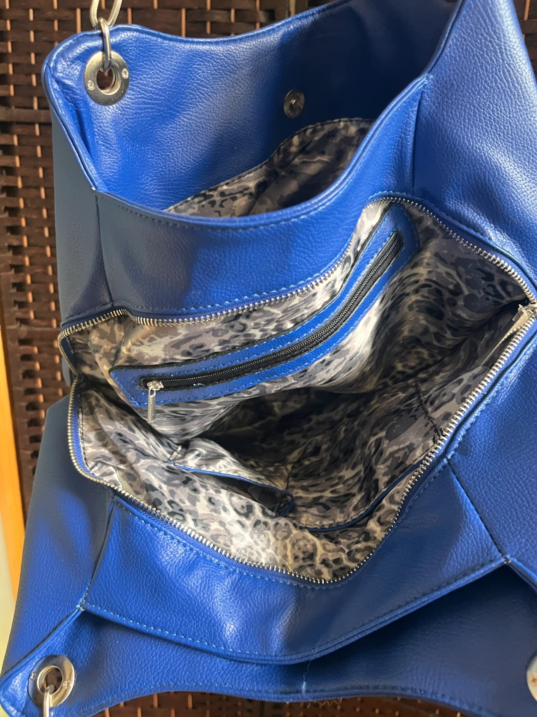 NEW Hobo Style Blue Handbag - photo 3