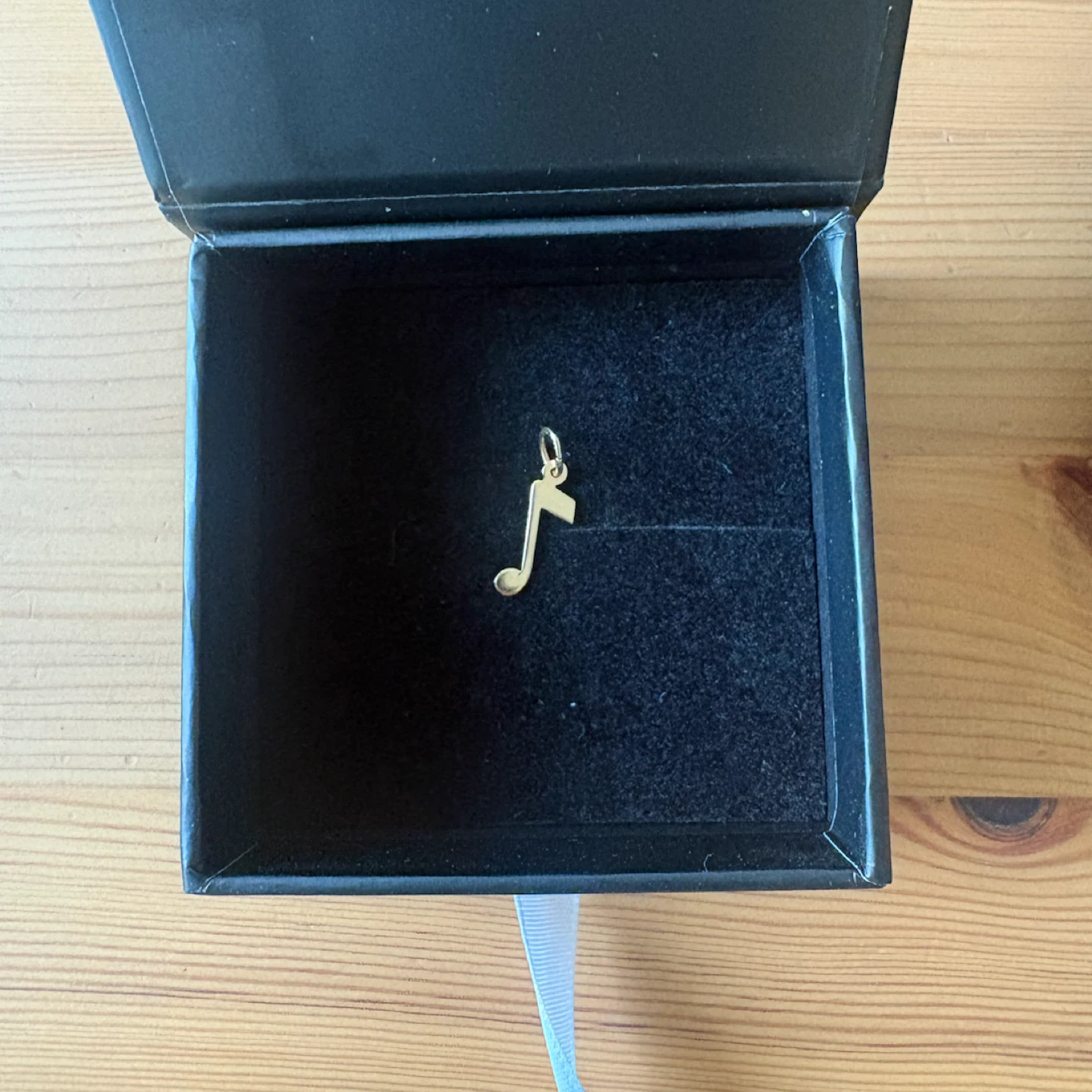10k solid gold music note charm