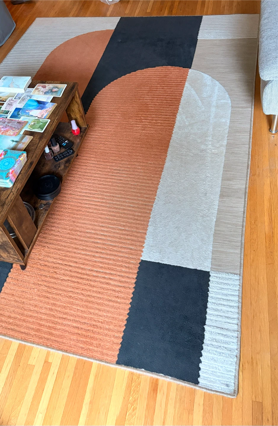 Geometric Area Rug - 5’ by 7’ - photo 3