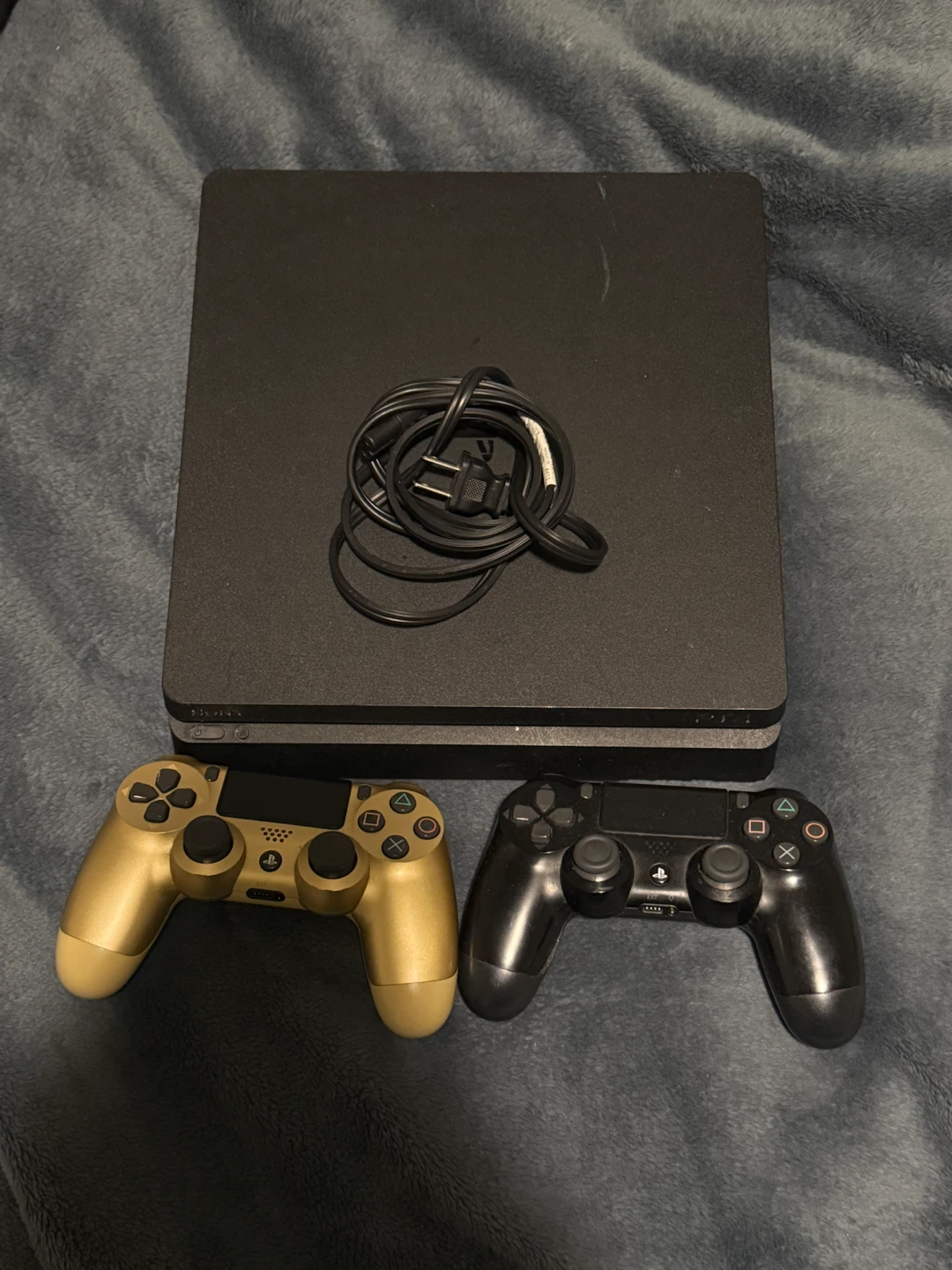 PS4 (500gb)