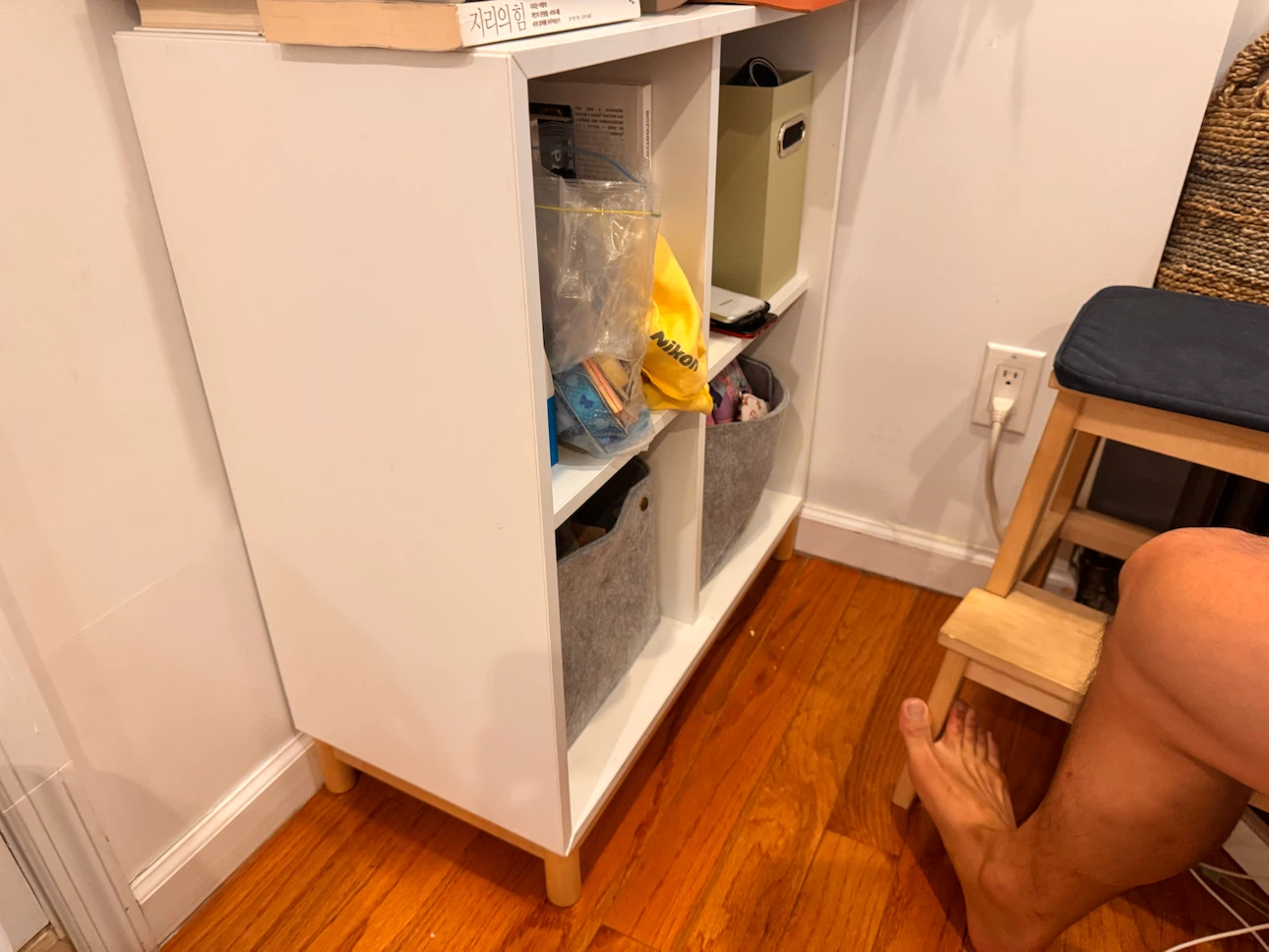 White Cube Storage Shelf Unit - photo 2