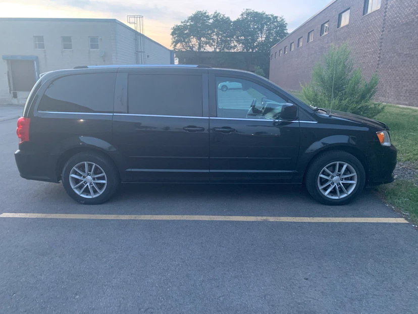 2016 Dodge Caravan , 210k - photo 3