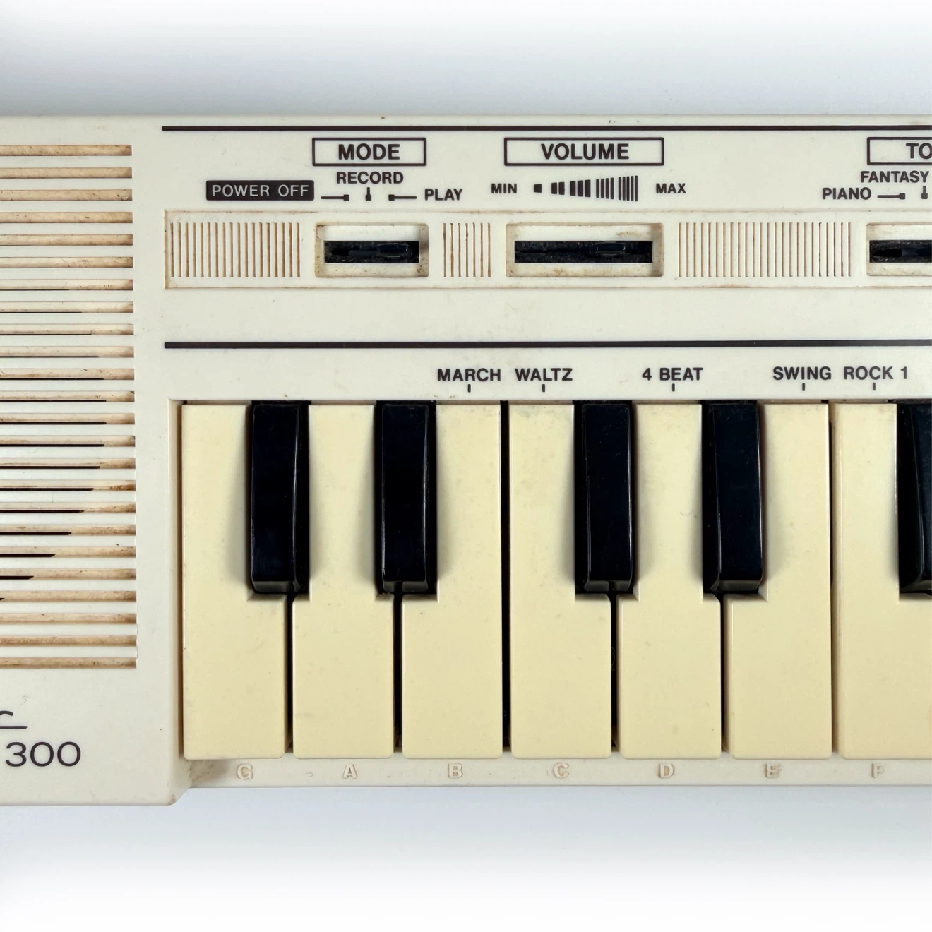 Vintage 1988 Realistic Concertmate 300 Mini Keyboard - photo 3