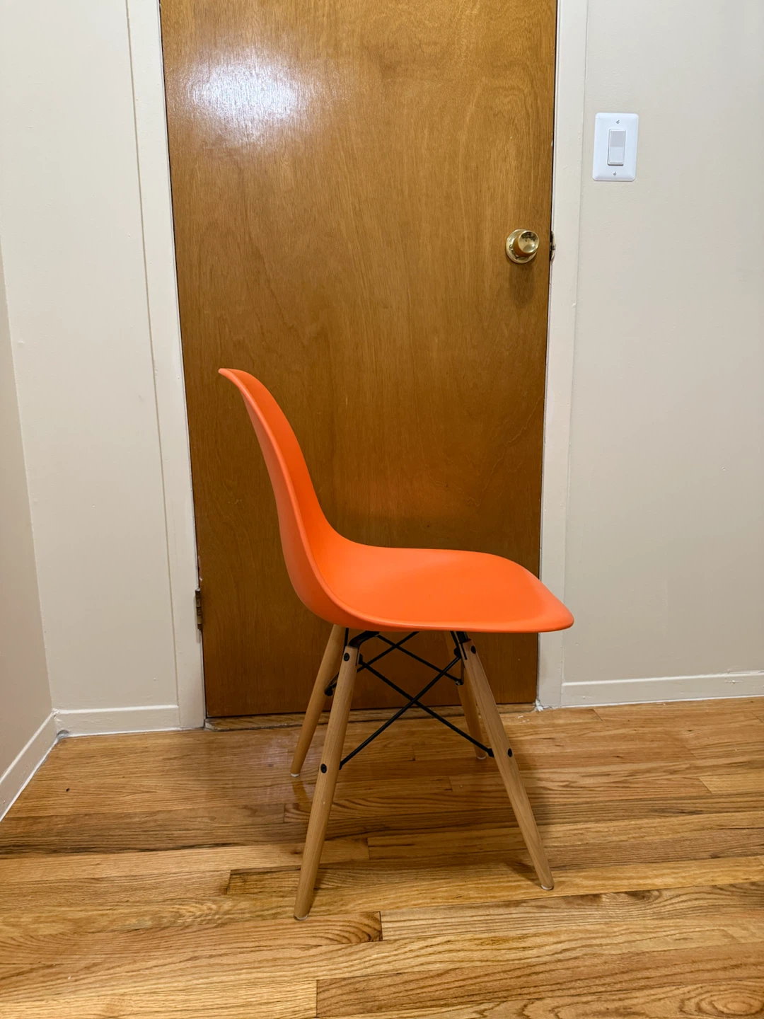 Orange Accent Chair with Wooden Legs - photo 2