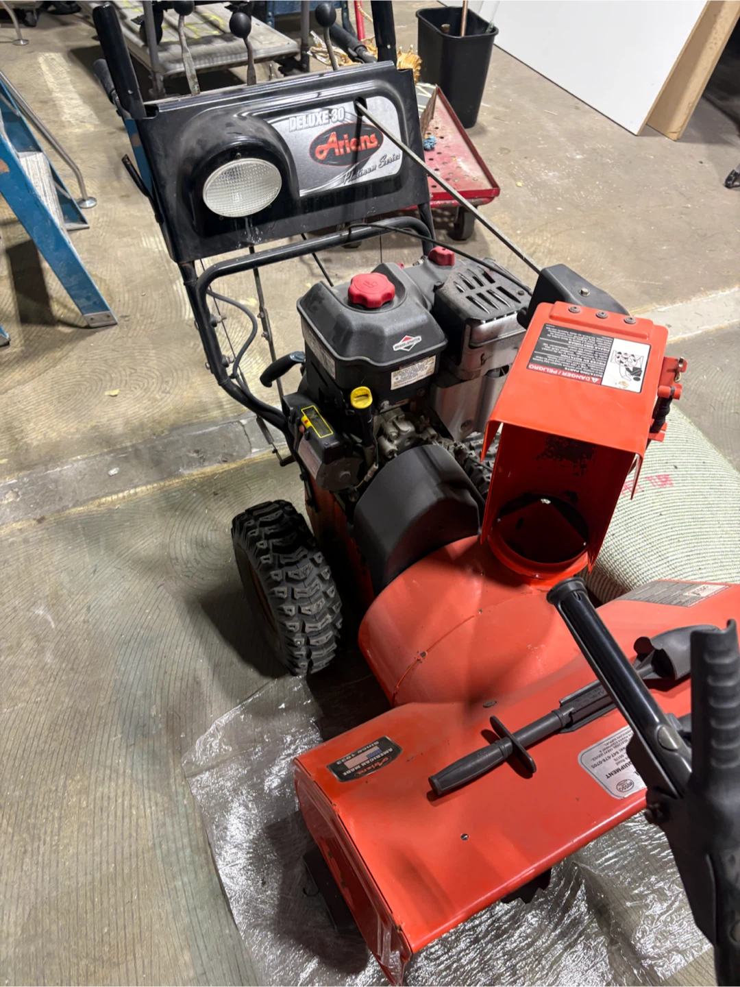 Ariens Deluxe 30 Snow Blower