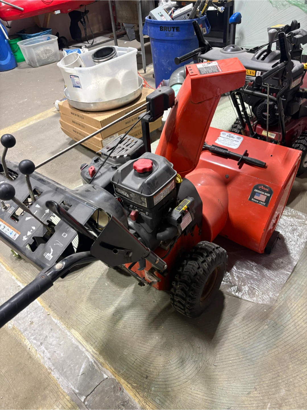 Ariens Deluxe 30 Snow Blower - photo 4