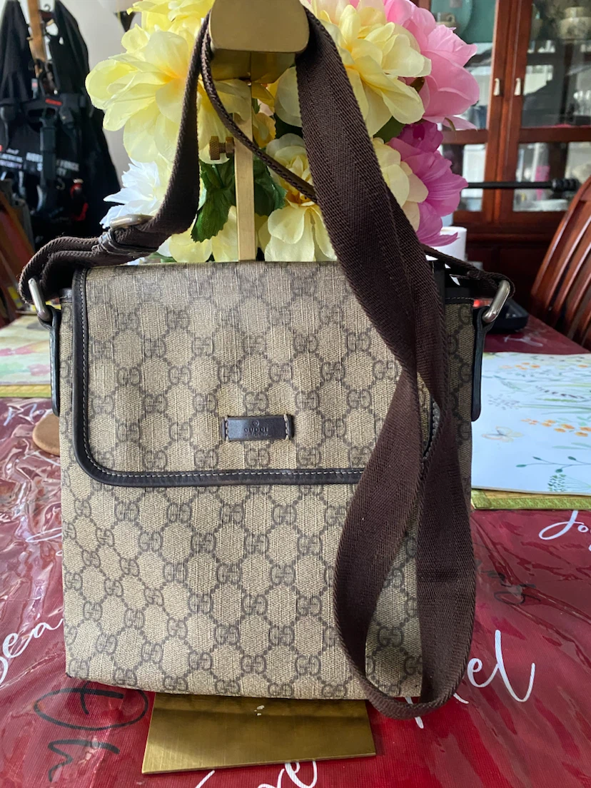Gucci Messenger Bag