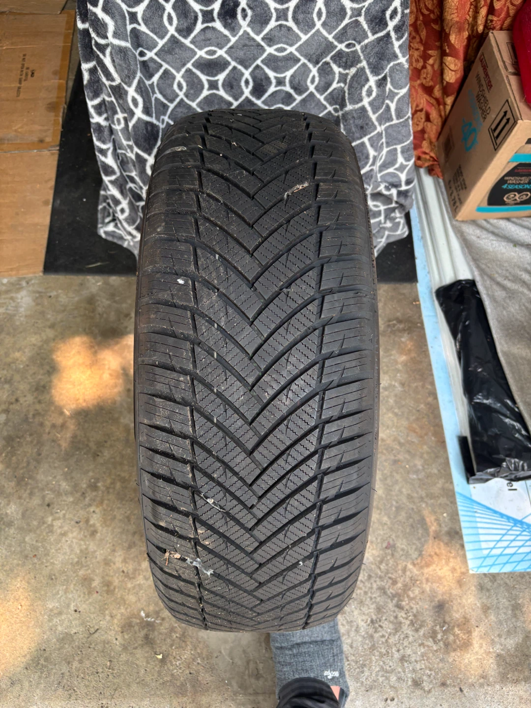 Imperial All Season Driver Tire 225/55R18 - photo 2
