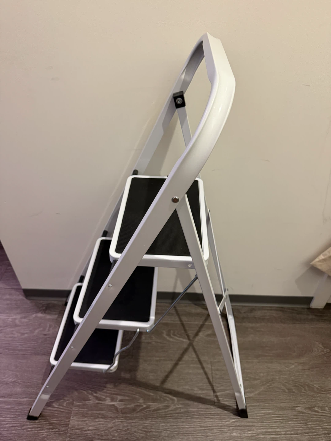 Collapsible Step Ladder