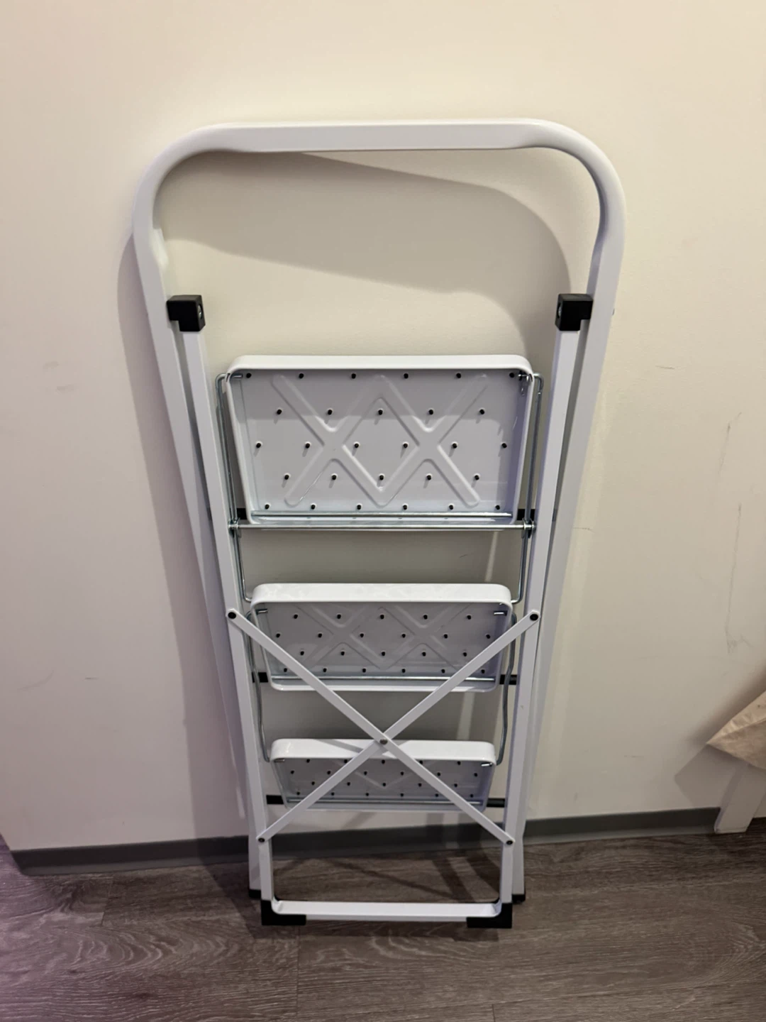 Collapsible Step Ladder - photo 3