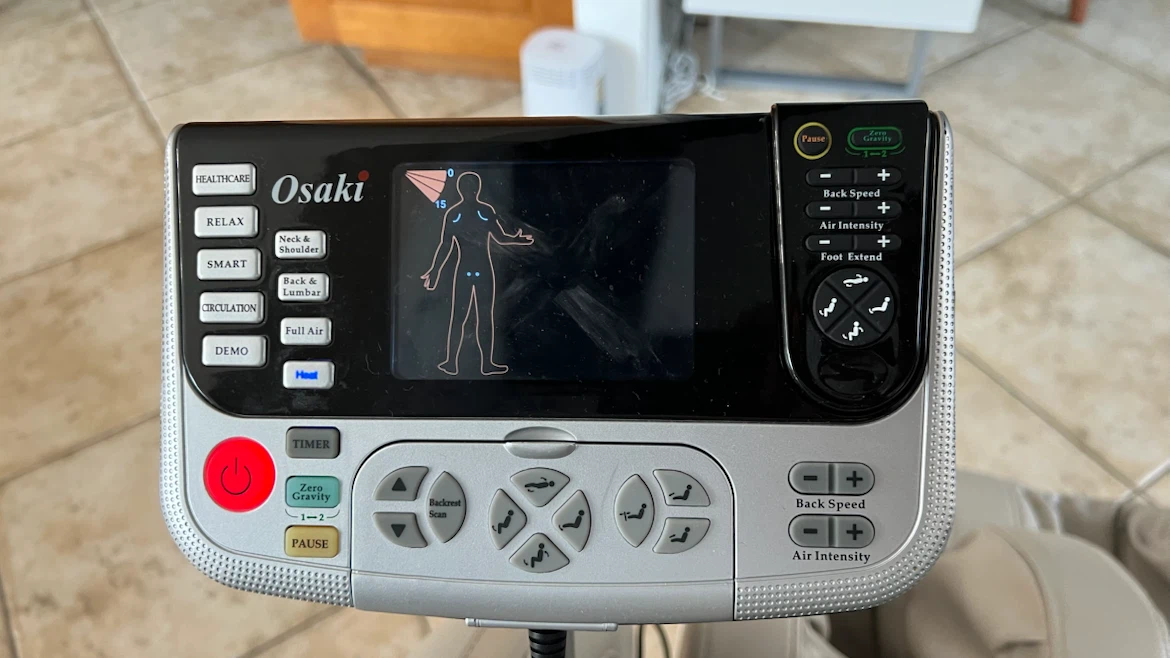 Osaki Massage Chair - photo 3