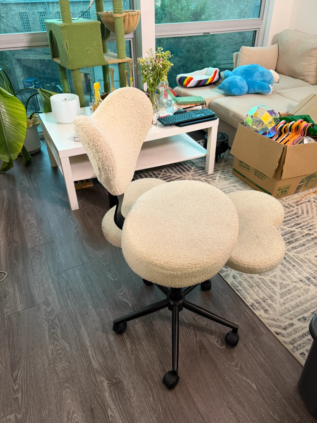 Ergonomic Swivel Chair - photo 3