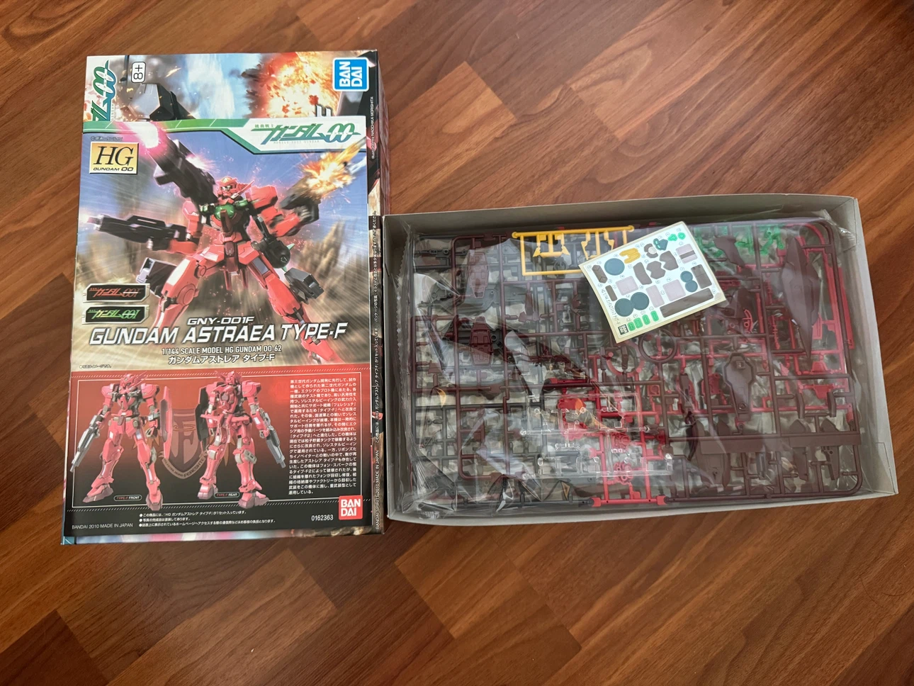 HG Gundam 00 Gundam Astraea Type-F Model Kit - photo 2