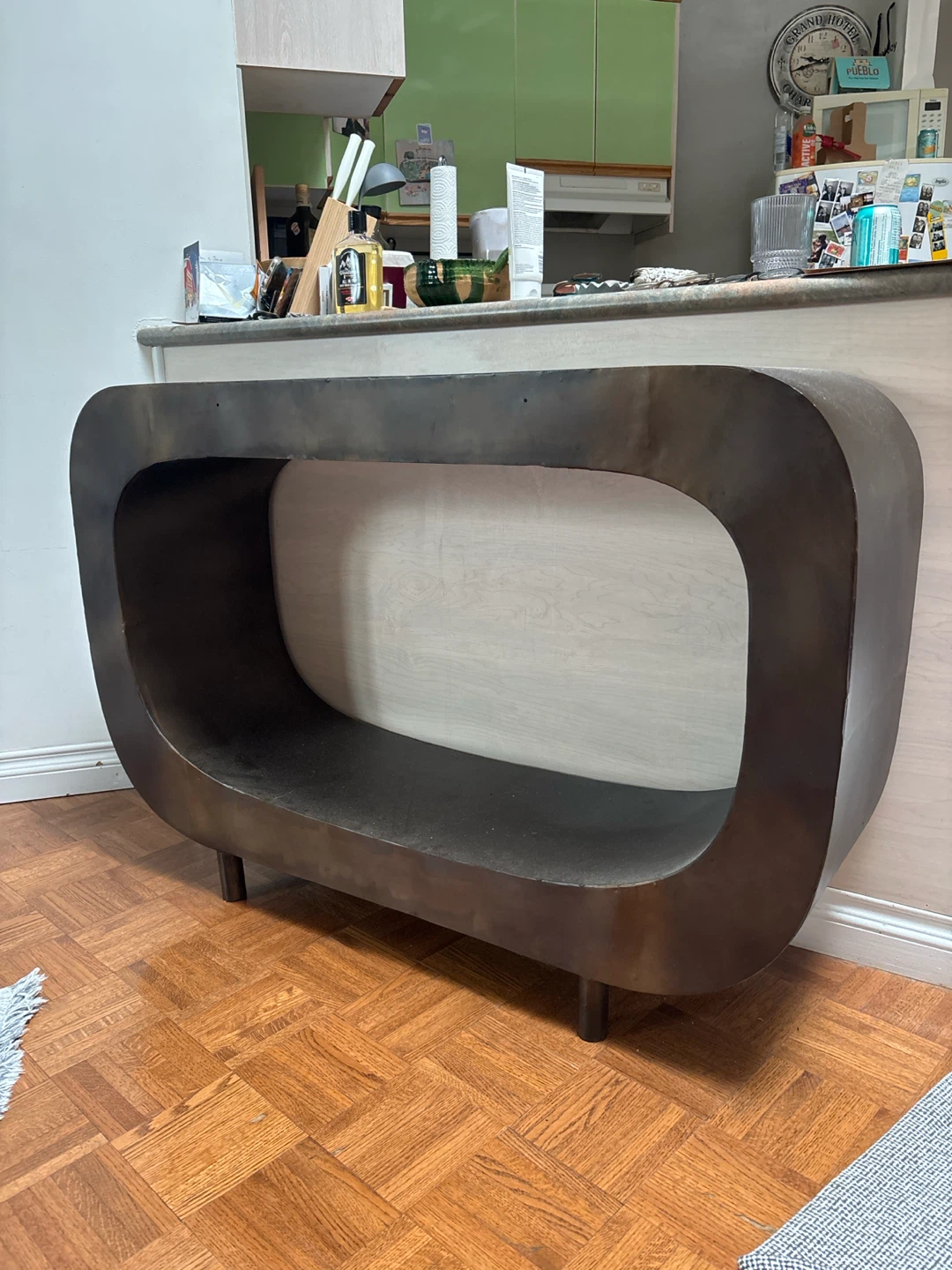 Metal/iron Console