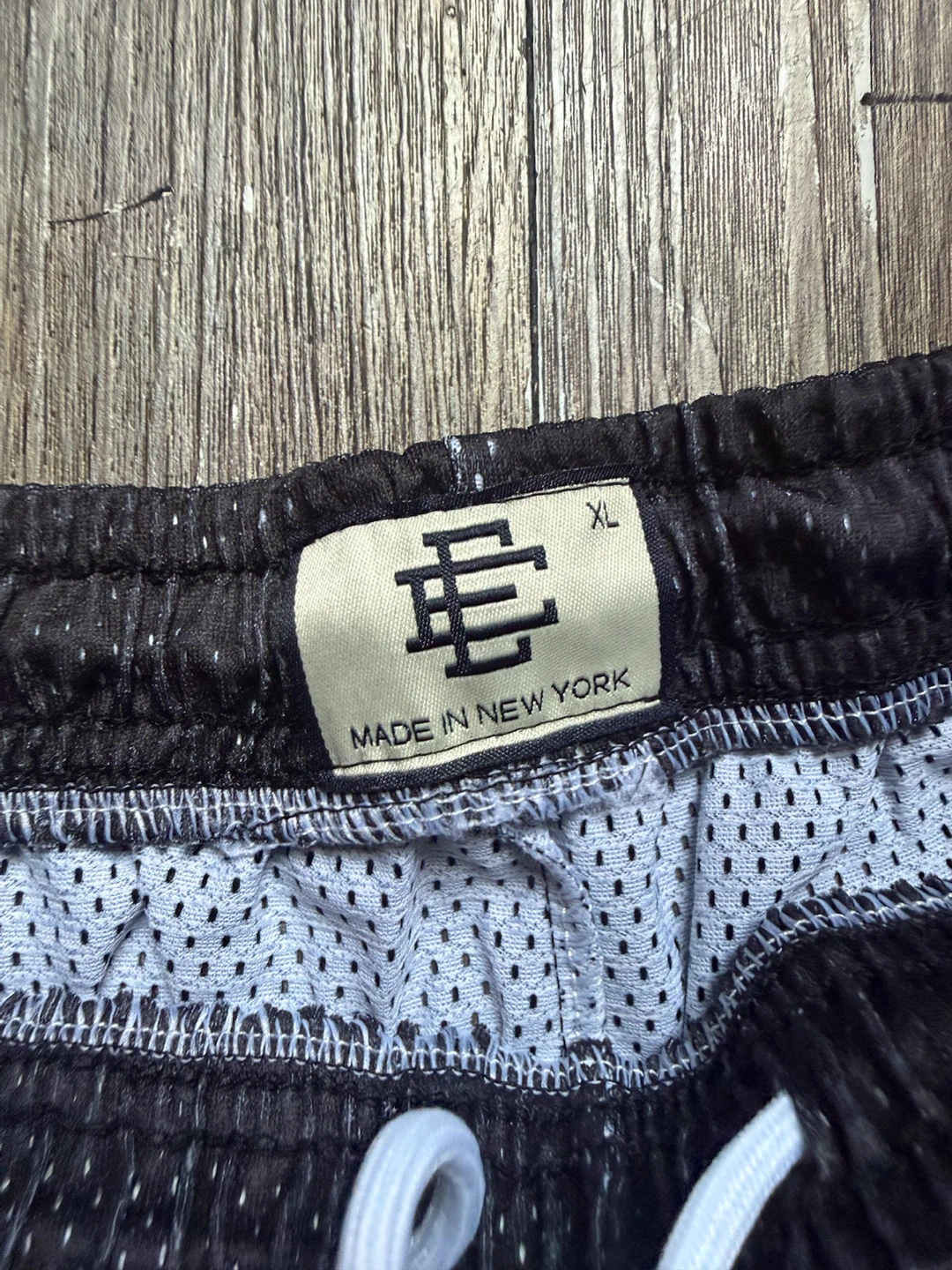 EE Black Shorts - photo 2