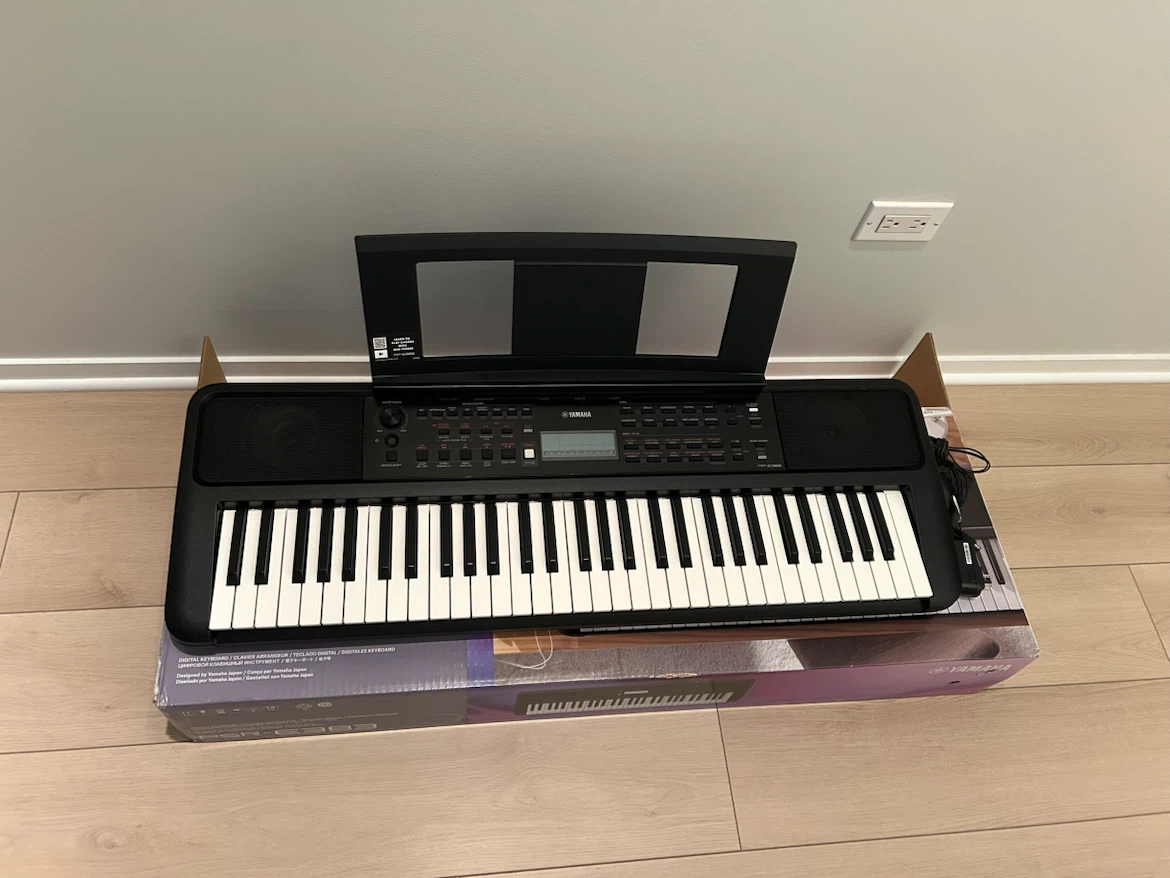 YAMAHA PSR-E383 Portable Keyboard