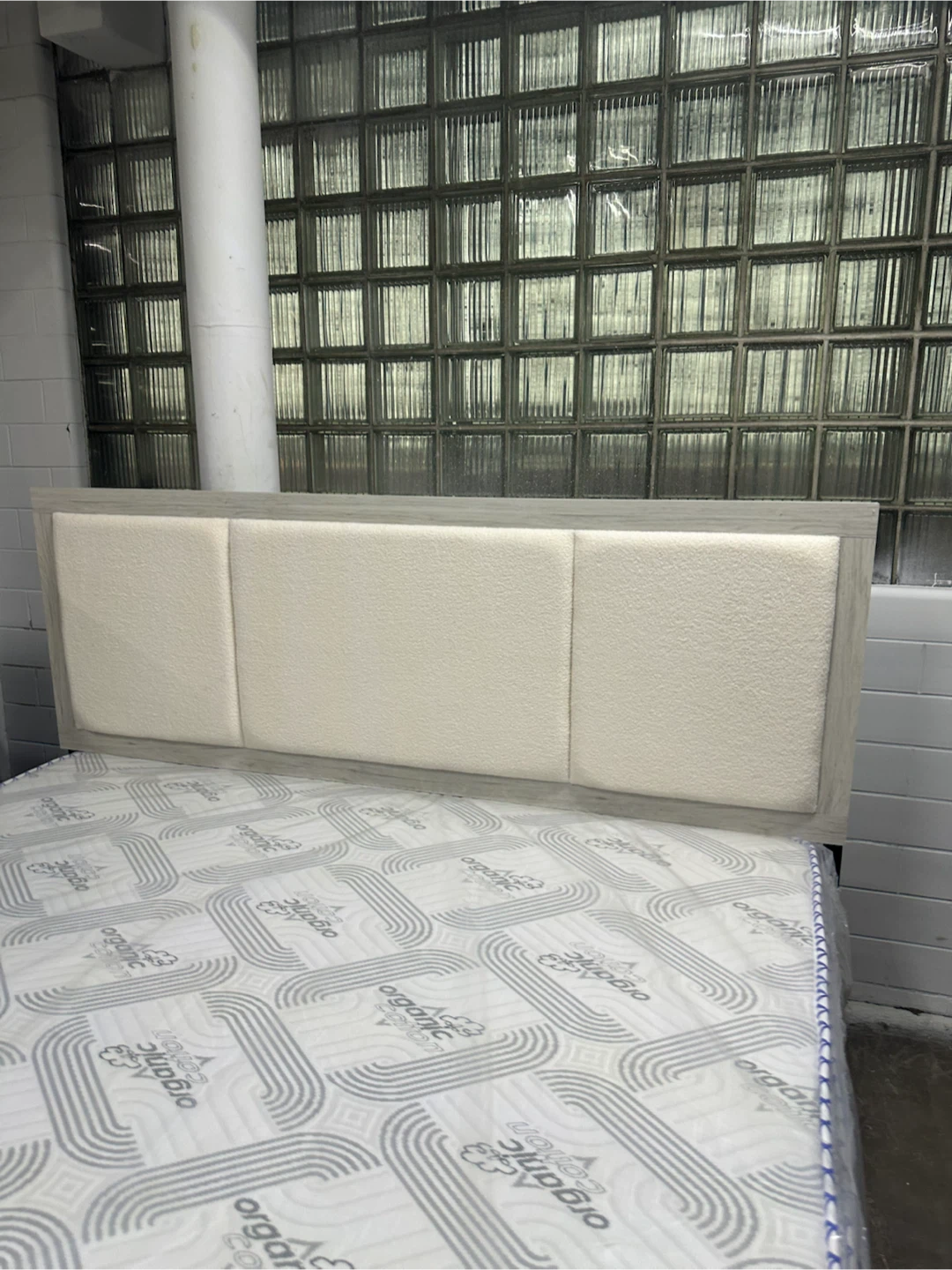 Royal Furniture Queen Bed Frame - photo 4