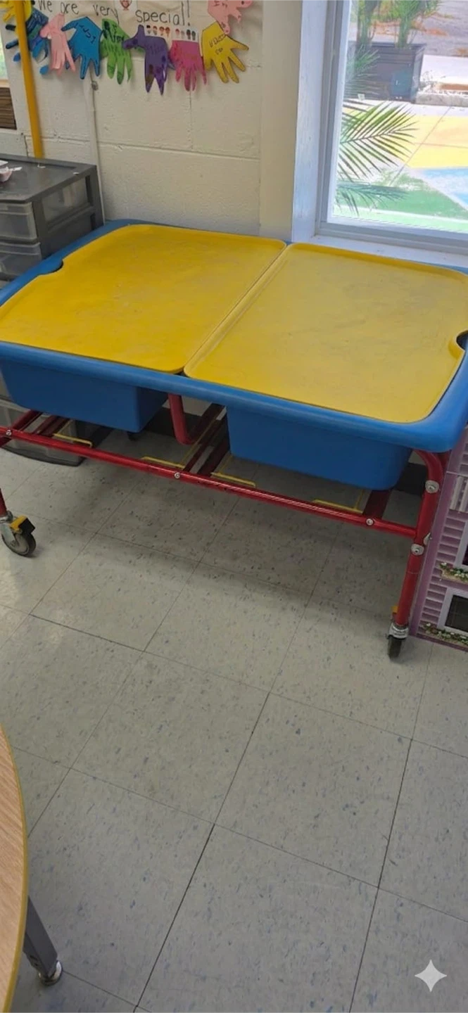 Kids Water and Sand Table