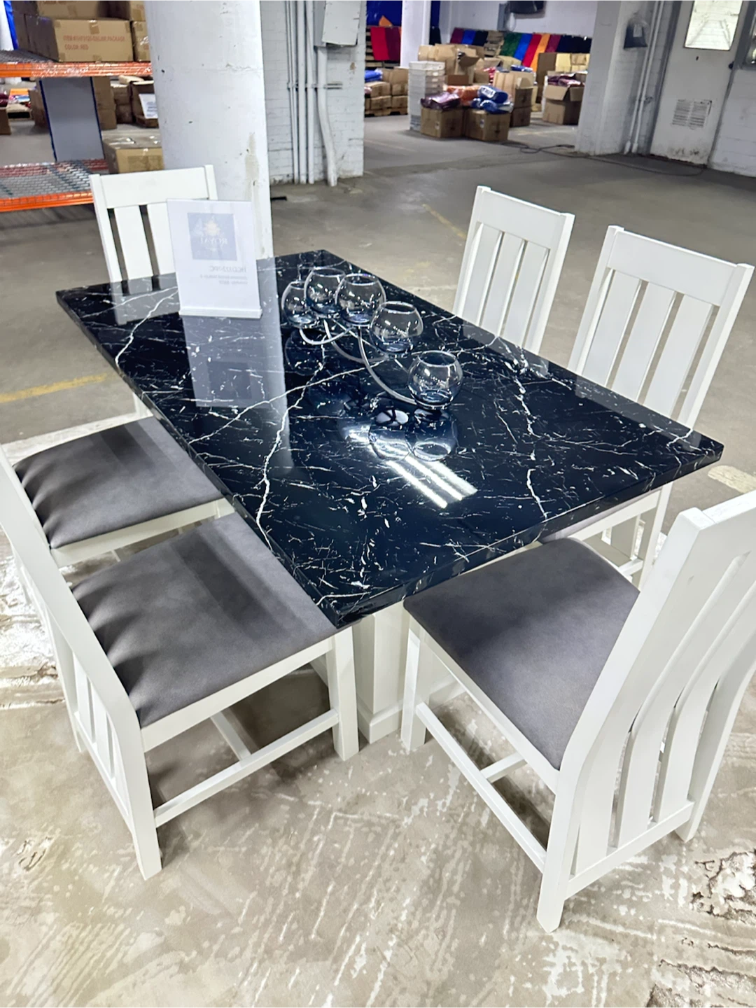 Dining table & 6 chairs (new) - photo 4